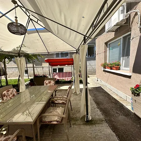 при наско Ваканционна къща